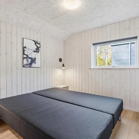 Aqua 186 Holiday home